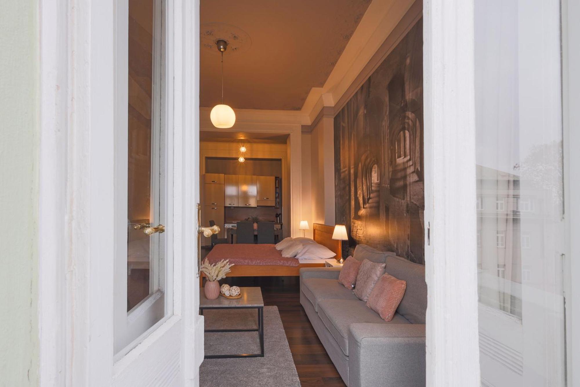 Janackovo - Riverside Residence Prague Exterior photo